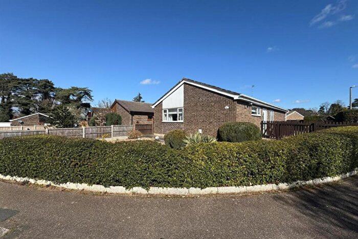 3 Bedroom Detached Bungalow For Sale In Stuart Close, Brandon, IP27