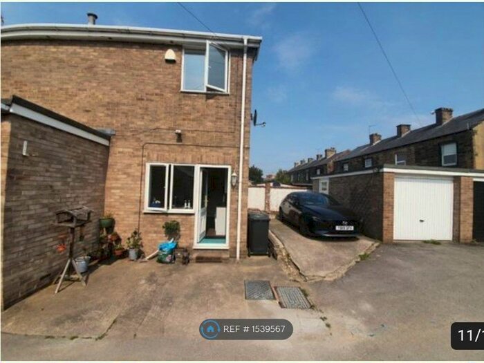 3 Bedroom Detached House To Rent In High Street, Morley, Leeds, LS27