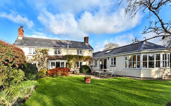 5 Bedroom Detached House For Sale In Puxey, Sturminster Newton, DT10