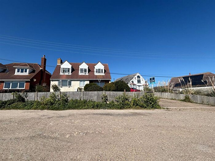 4 Bedroom Detached House For Sale In Sea Approach, Warden, Sheerness, ME12