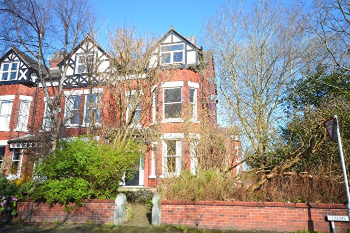 2 Bedroom Flat For Sale In Elms Road, Heaton Moor, SK4