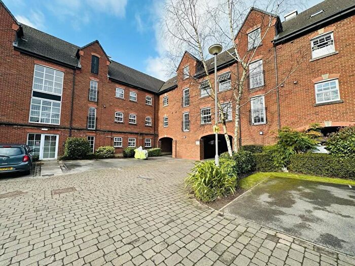 1 Bedroom Apartment To Rent In Spinners Court, PR7