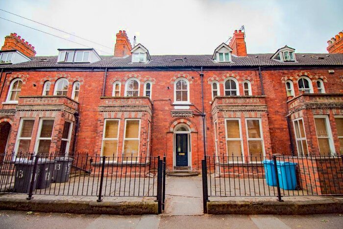 1 Bedroom Flat To Rent In Westbourne Avenue, Princes Avenue, Hull, East Riding Of Yorkshire, HU5