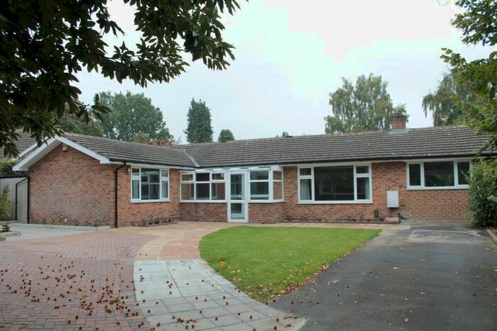 3 Bedroom Detached House To Rent In Blackborough Close, Reigate RH2