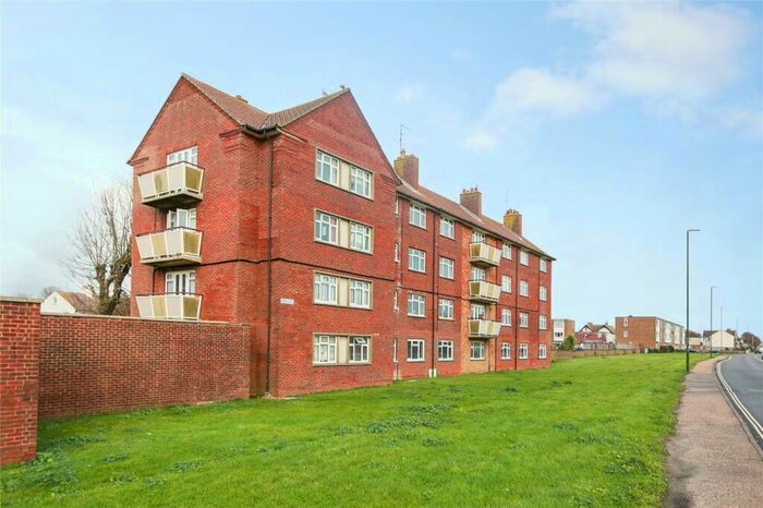 2 Bedroom Apartment To Rent In Whiterock Place, Southwick, West Sussex, BN42