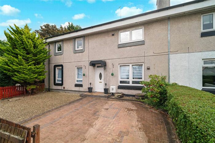3 Bedroom Flat For Sale In Shafton Place, Knightswood, Glasgow, G13