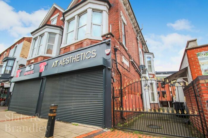 1 Bedroom Flat To Rent In **Affordable Living And Free Wi-Fi** Flat, Radcliffe Road, West Bridgford, Nottingham, NG2