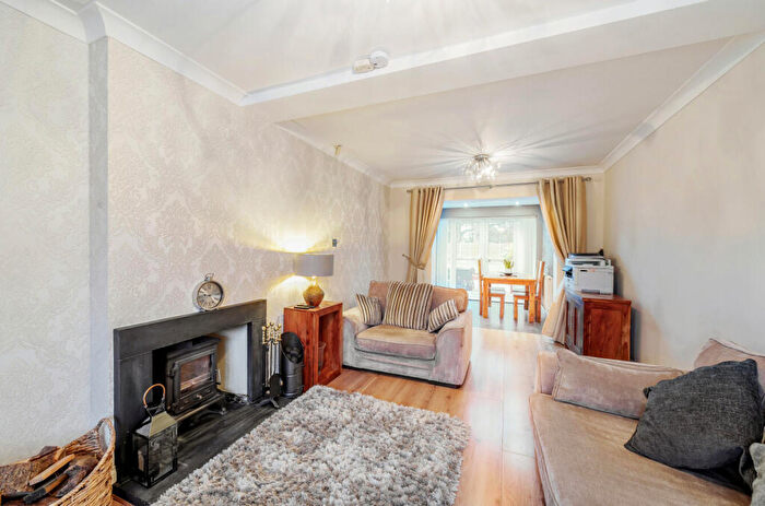 2 Bedroom Semi-Detached House For Sale In Tinshill View, Leeds, West Yorkshire, LS16