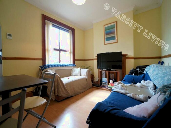4 Bedroom House To Rent In Orme Road, Bangor, LL57