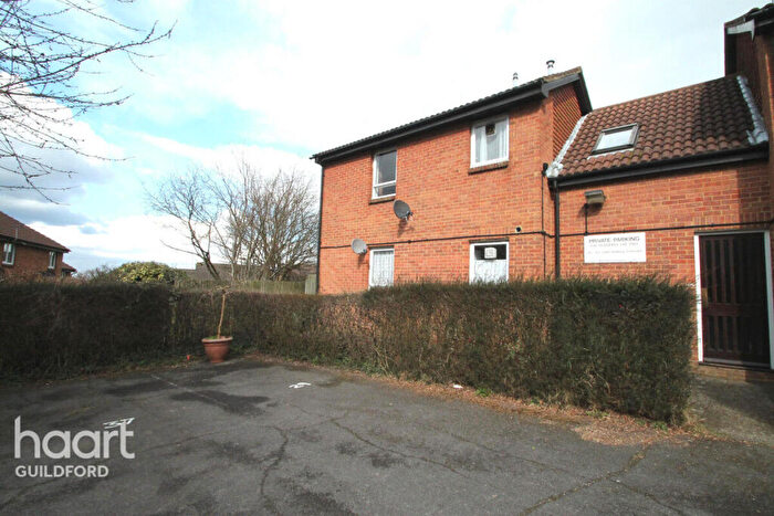 1 Bedroom Flat To Rent In Ashbury Crescent, Surrey, GU4