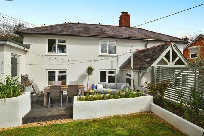3 Bedroom Detached House For Sale In Gunville Road, Winterslow ***Video Tour***, SP5