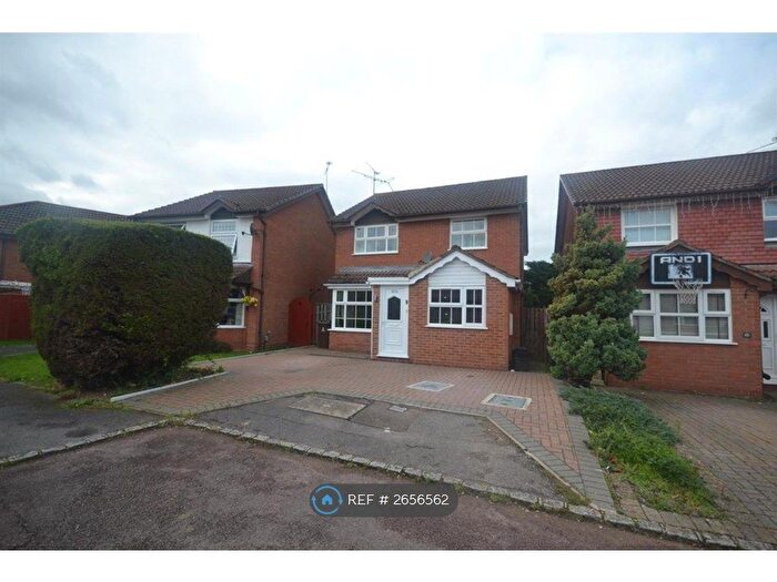 3 Bedroom Detached House To Rent In Stonea Close, Lower Earley, Reading, RG6