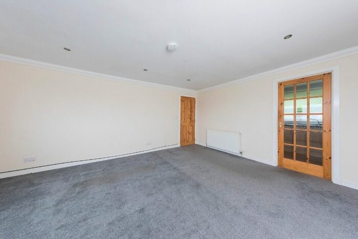 2 Bedroom Flat To Rent In Main Street, Bridge Of Earn, Perthshire PH2