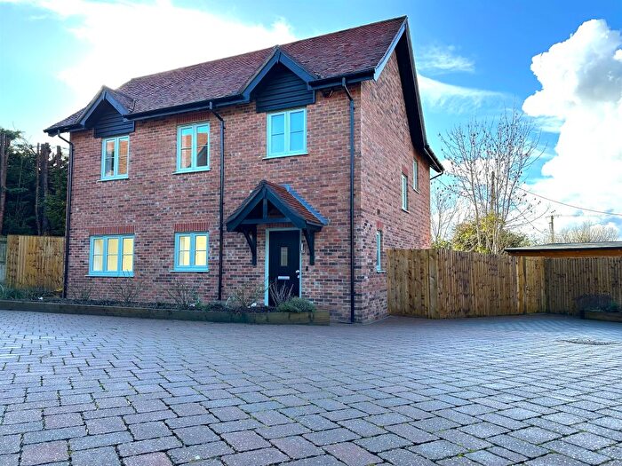 4 Bedroom Detached House For Sale In Embley Lane, East Wellow, Romsey, SO51