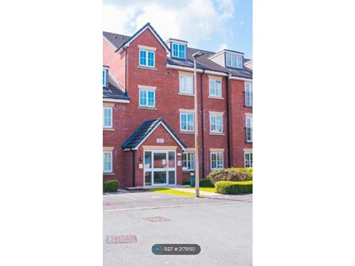 2 Bedroom Flat To Rent In Priestfields, Leigh, WN7