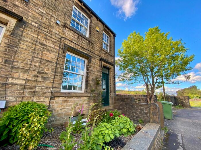 3 Bedroom End Of Terrace House To Rent In Mean Lane, Meltham, Holmfirth, HD9