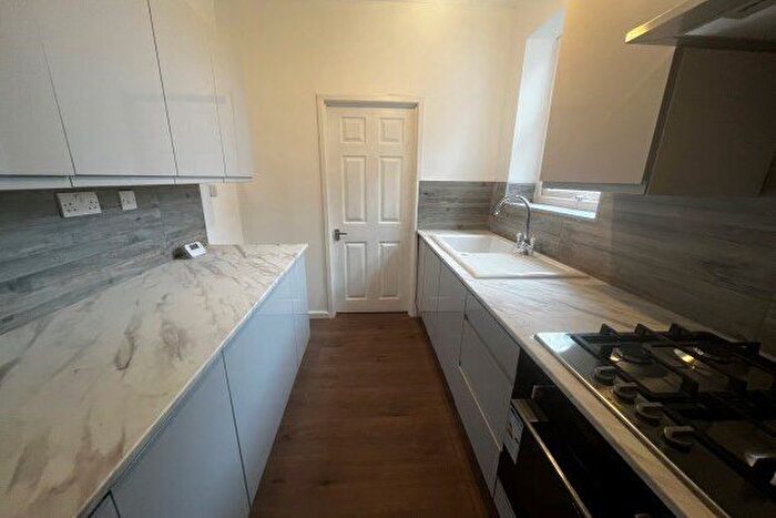 3 Bedroom Property To Rent In Ward Street, Chesterfield, S42