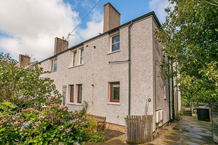 3 Bedroom Flat For Sale In Wallace Crescent, Roslin, EH25