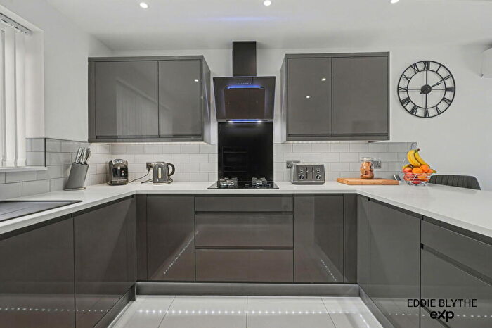 4 Bedroom Detached House For Sale In Lea Close, Broughton Astley, Leicester, LE9