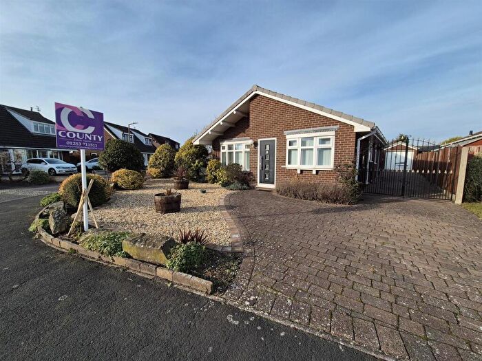 3 Bedroom Detached Bungalow For Sale In Frobisher Drive, Lytham St. Annes, FY8