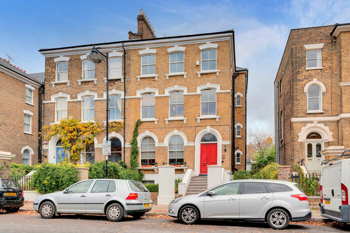 2 Bedroom Apartment To Rent In Highbury Hill, London, N5