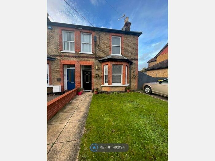 2 Bedroom Semi-Detached House To Rent In Bellingham Lane, Rayleigh, SS6