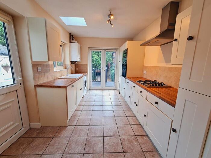 2 Bedroom House To Rent In Spa Buildings, A, LN2