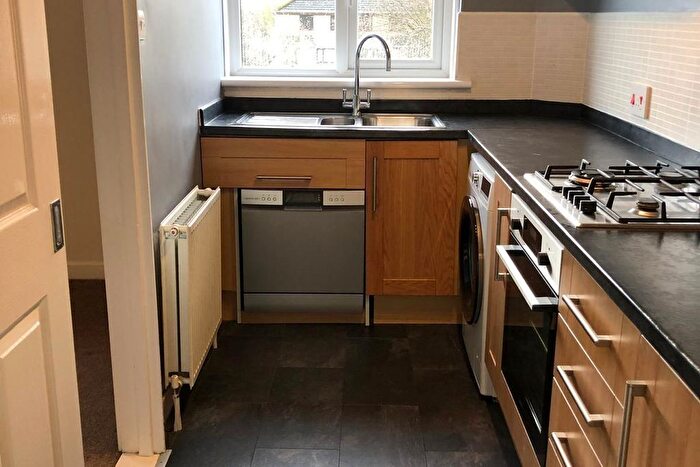 2 Bedroom Flat To Rent In Howth Drive, Glasgow, G13