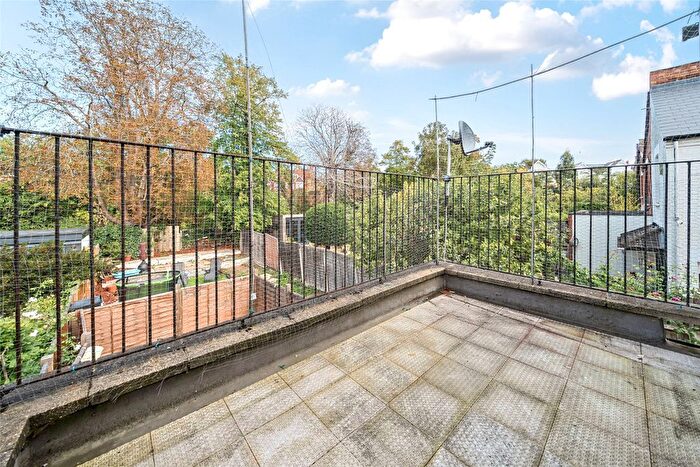 1 Bedroom Flat For Sale In Madeira Road, London, SW16