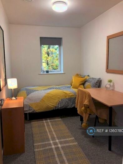 5 Bedroom Flat To Rent In Columbia Lodge, Southampton, SO16