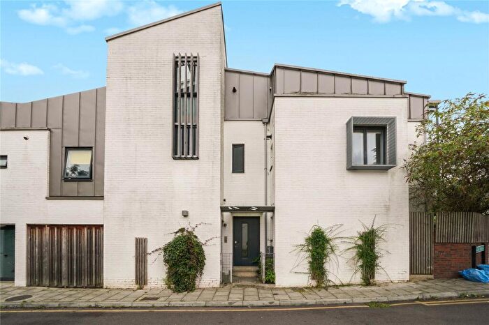 2 Bedroom Apartment To Rent In Manwood Road, Brockley, London, SE4