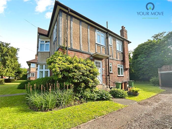 2 Bedroom Maisonette For Sale In Grove Avenue, Sutton, SM1