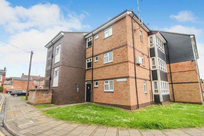 1 Bedroom Flat To Rent In Queen Street, Bedford, MK40