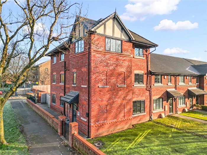 2 Bedroom Apartment For Sale In Wendover Road, Brooklands, Greater Manchester, M23