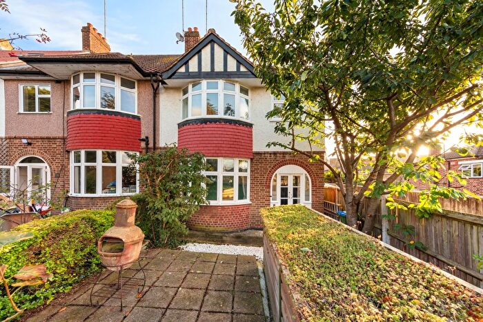 3 Bedroom End Of Terrace House To Rent In Diamond Terrace, London, SE10