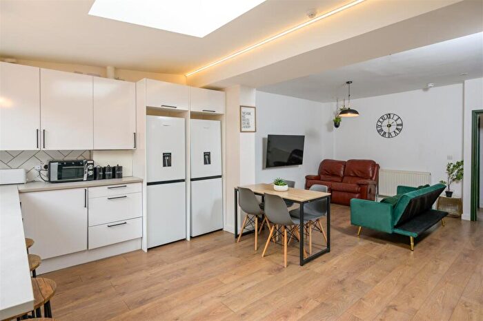 1 Bedroom House To Rent In Oxford Street, Barton Hill, Bristol, BS5
