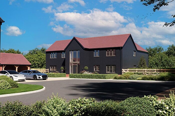 4 Bedroom Detached House For Sale In Ridgeway Close, Dagnall, HP4