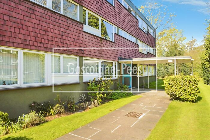 2 Bedroom Flat To Rent In Eaton Court, Guildford, GU1