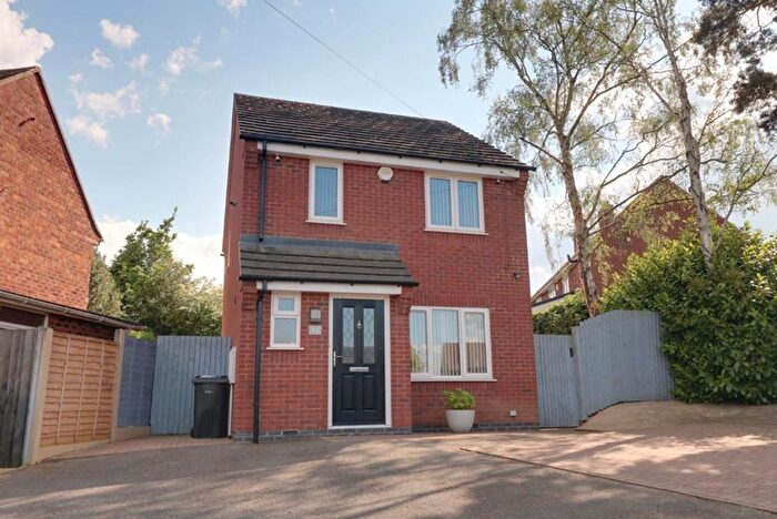 3 Bedroom Detached House For Sale In Low Street, Walsall, WS6