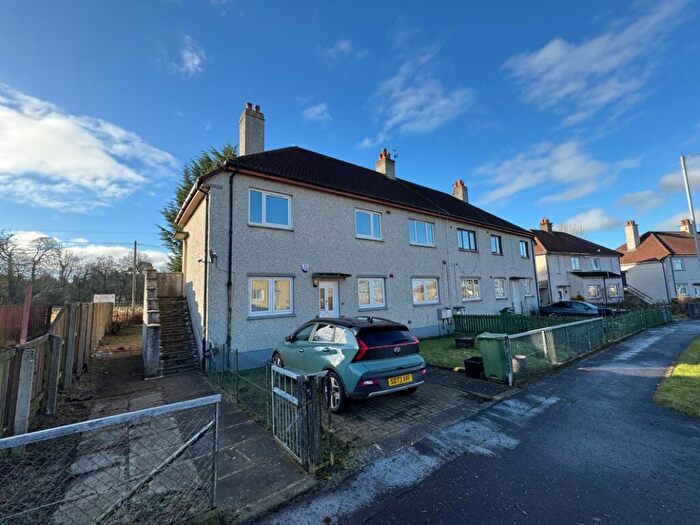 3 Bedroom Maisonette To Rent In Loreny Drive, Shortlees, Kilmarnock, Ayrshire, KA1