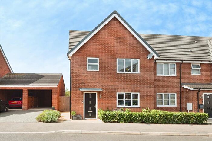 3 Bedroom End Of Terrace House For Sale In Rowditch Furlong, Redhouse Park, Milton Keynes, MK14