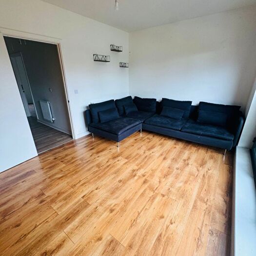 4 Bedroom Terraced House For Sale In Isambard Road, UB2