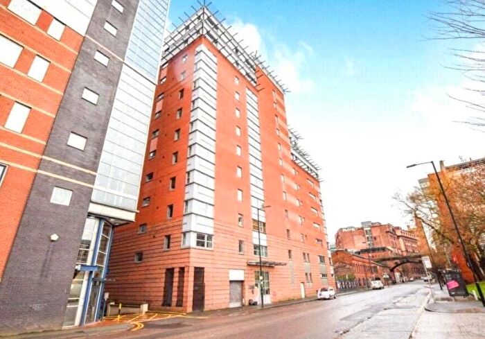 3 Bedroom Flat For Sale In Apartment Montana House, Princess Street, Manchester, Lancashire, M1