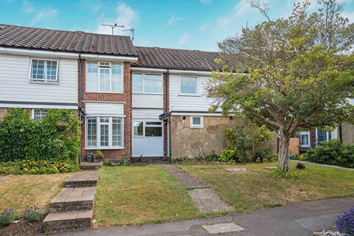 3 Bedroom Terraced House To Rent In The Cleave, Harpenden, AL5