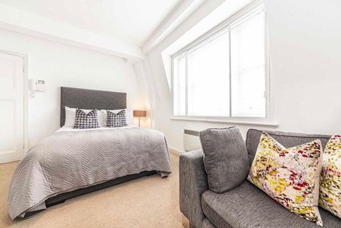 1 Bedroom Studio To Rent In Hill Street, London, W1J
