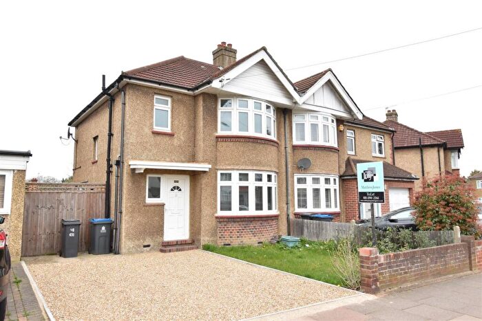 3 Bedroom Semi Detached House To Rent In Raeburn Avenue, Surbiton, KT5