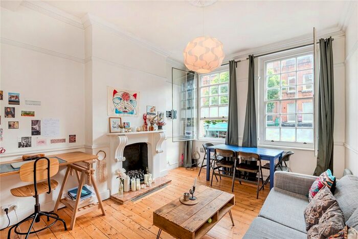 2 Bedroom Flat To Rent In Upper Street, Islington, N1