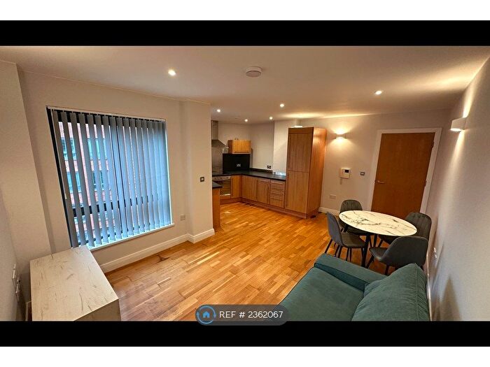 2 Bedroom Flat To Rent In Brook House, Manchester, M15
