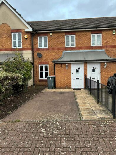 2 Bedroom Terraced House To Rent In Streimer Road, Stratford, E15