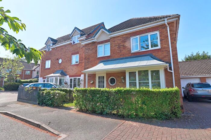 3 Bedroom Detached House For Sale In Haddon Close, Syston, Leicester, LE7